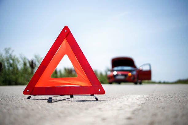 Repérez les panneaux de danger : Guide de signalisation routière